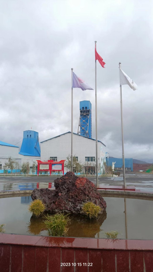 新疆興陶大北礦業(yè)主副井、箕斗、罐籠、過卷過放操車設(shè)備制作安裝