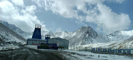 烏尉高速天山勝利隧道施工現(xiàn)場(chǎng)