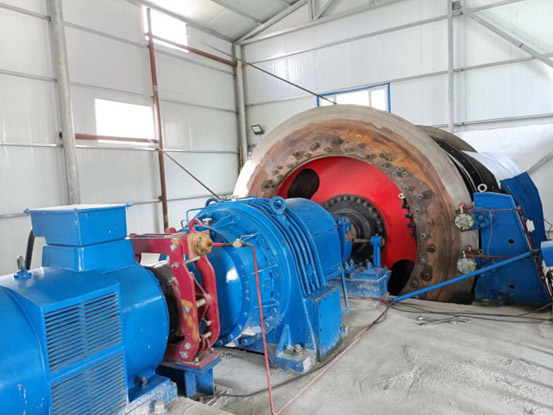 哈巴河華泰黃金2號(hào)井罐籠、搖臺(tái)、礦車制作安裝